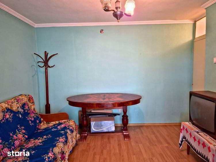 Apartament cu 2 camere decomandat în Traian