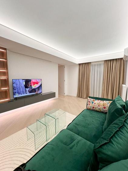 Apartament cu 3 camere decomandat, mobilat în Pipera