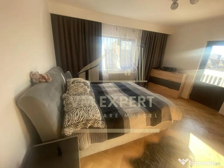 Casă cu 5 camere cu Teren 2078 Mp în Câmpulung Muscel