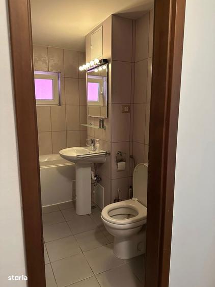 Apartament cu 3 camere în Girocului
