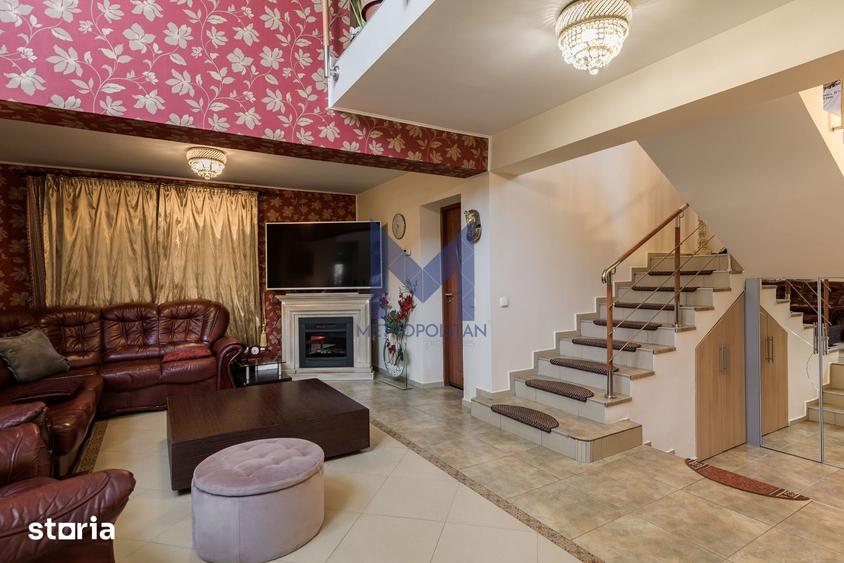Casă cu 4 camere cu Teren 1804 Mp în Feleacu