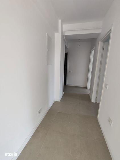 Apartament cu 2 camere semidecomandat în Podu Roș