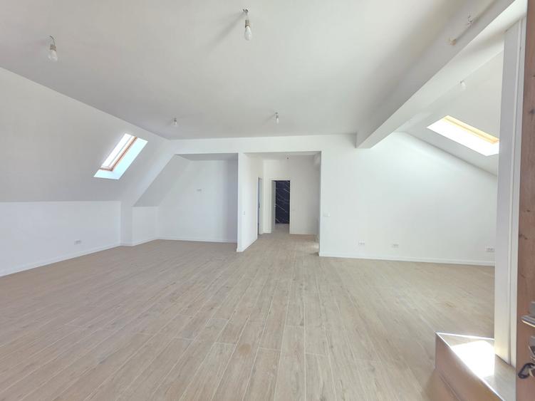 Apartament cu 3 camere decomandat în Râșnov