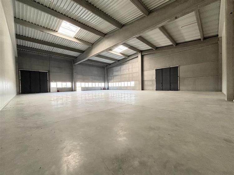 Spațiu industrial, de 255 mp, în Vest