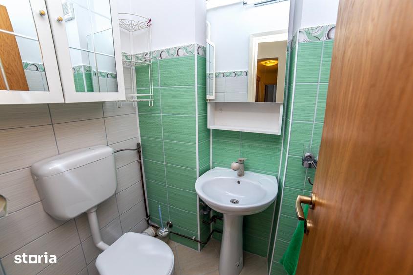 Apartament cu 4 camere decomandat, mobilat în Titan