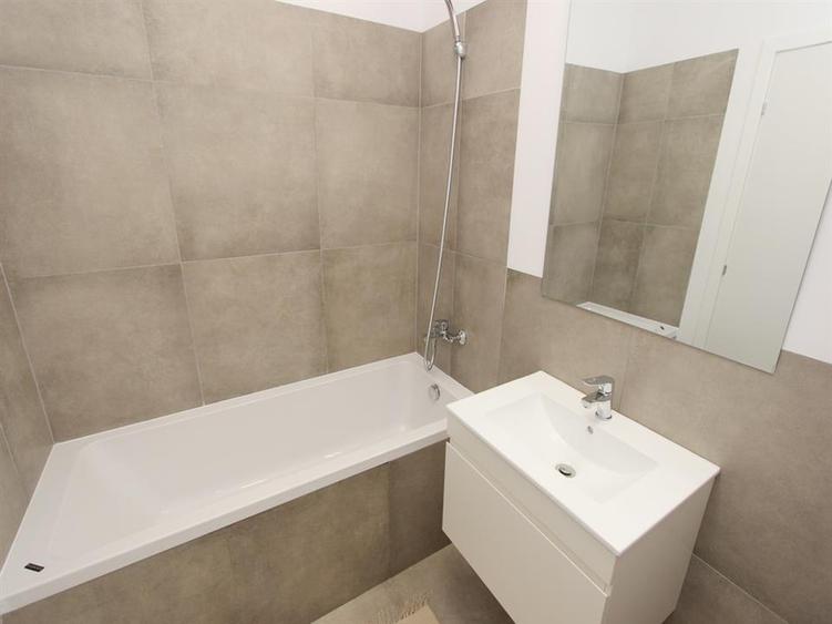 Apartament cu 2 camere decomandat, mobilat în Primăverii