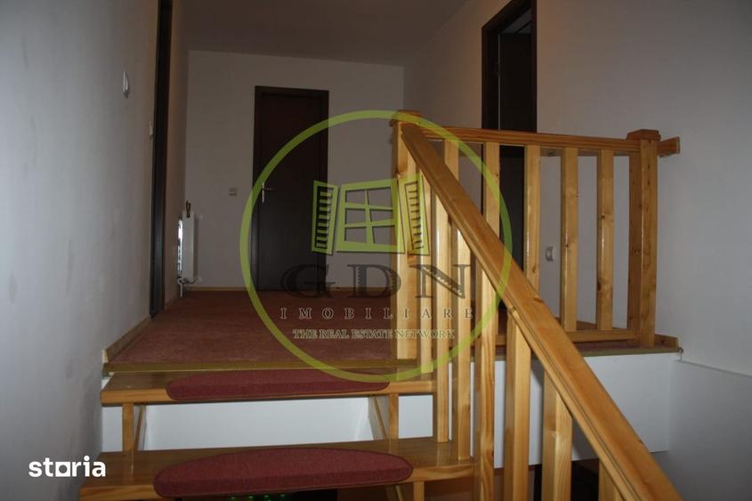 Spațiu comercial, de 305 mp, în Clăbucet