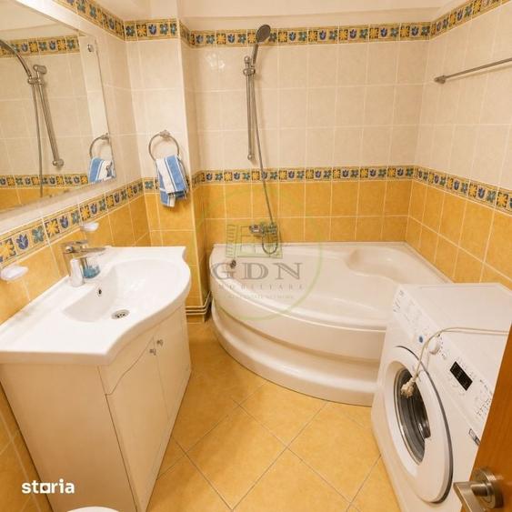 Apartament cu 3 camere decomandat în Centrul Civic