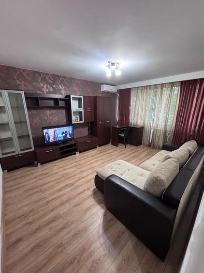 Apartament cu 2 camere decomandat în Cantemir