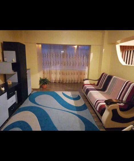 Apartament cu 2 camere decomandat în Traian