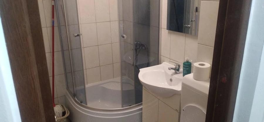 Apartament cu 2 camere semidecomandat în Pantelimon