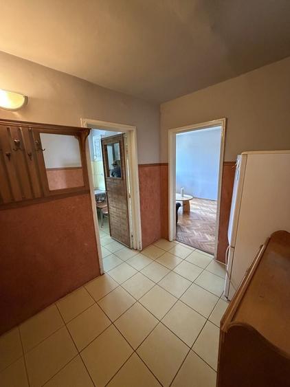 Apartament cu 2 camere semidecomandat în Gojdu