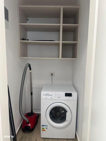 Apartament cu 2 camere, mobilat în Tractorul