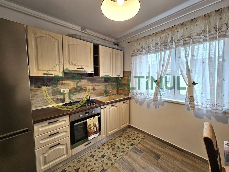 Apartament cu 2 camere decomandat, mobilat în Exterior Est
