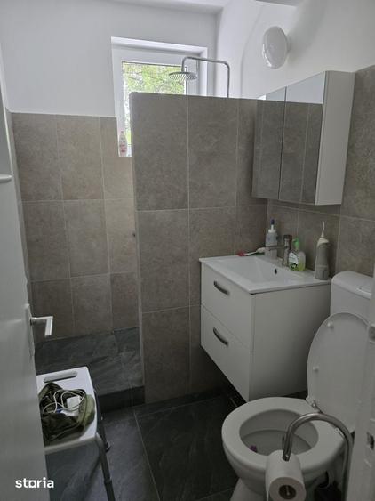 Apartament cu 2 camere de inchiriat zona ?coala nr. 3 - etaj 1 - 2