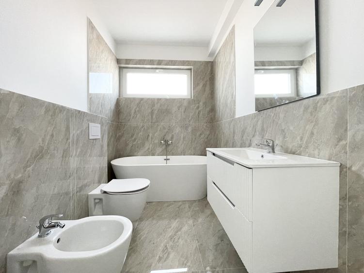 Duplex cu 4 camere cu Teren 340 Mp în Urseni