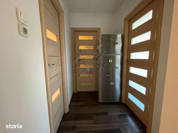 Apartament cu 2 camere decomandat în Sala Palatului