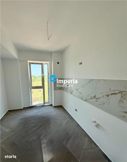 Apartament cu 3 camere decomandat în Albești