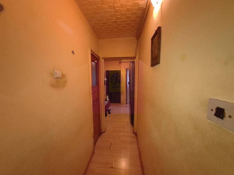 Apartament cu 3 camere decomandat, mobilat în Colentina