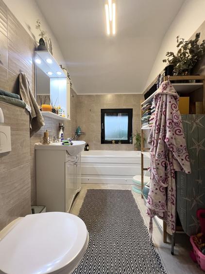Apartament cu 2 camere decomandat, mobilat în Giroc