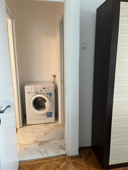 Apartament cu 3 camere semidecomandat, mobilat în Astra