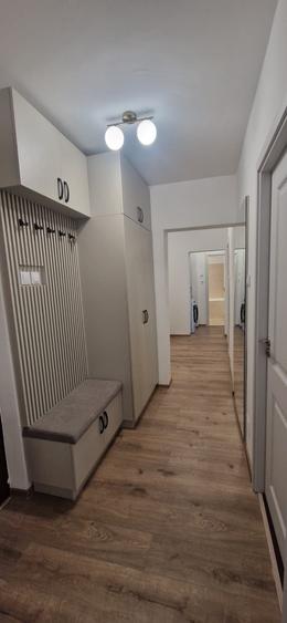 Apartament cu 3 camere decomandat în P-ța Muncii