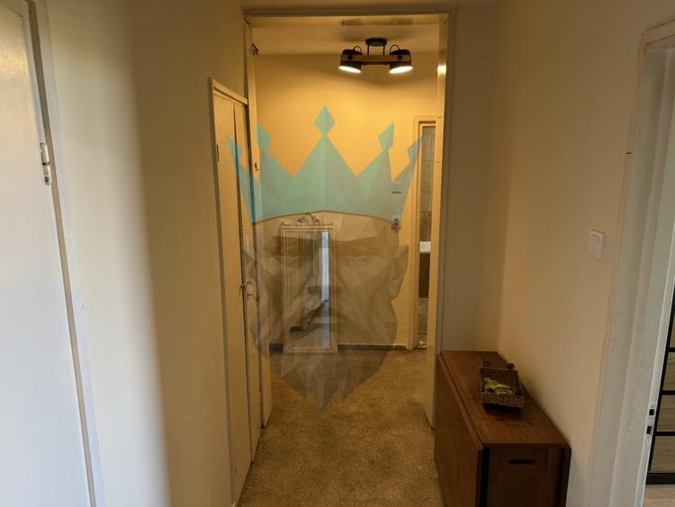 Apartament cu 2 camere decomandat, mobilat în Titan