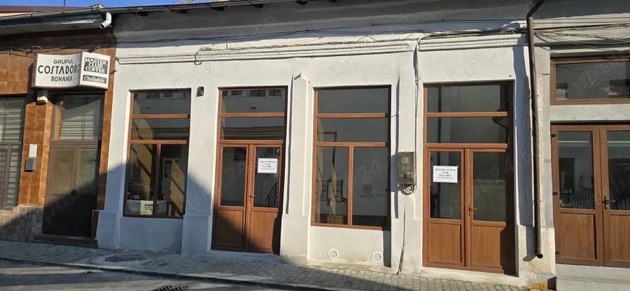 Spațiu comercial, de 48 mp, în Central
