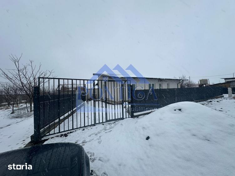 Casă cu 3 camere cu Teren 240 Mp în Agigea