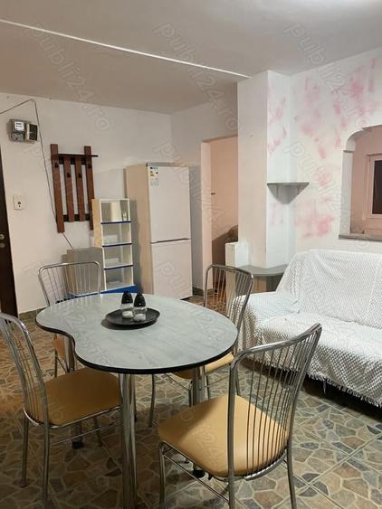 Apartament cu 2 camere decomandat în Zorilor