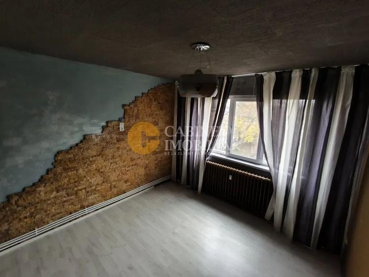 Apartament cu 3 camere semidecomandat în Tătărași