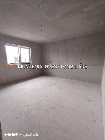 Casă cu 4 camere cu Teren 308 Mp în Moșoaia