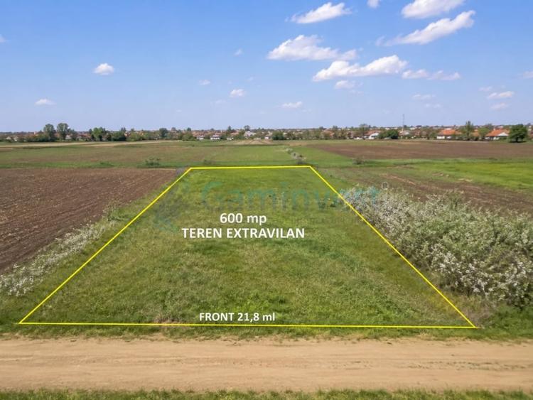 Teren agricol extravilan de 600 mp, în Sud