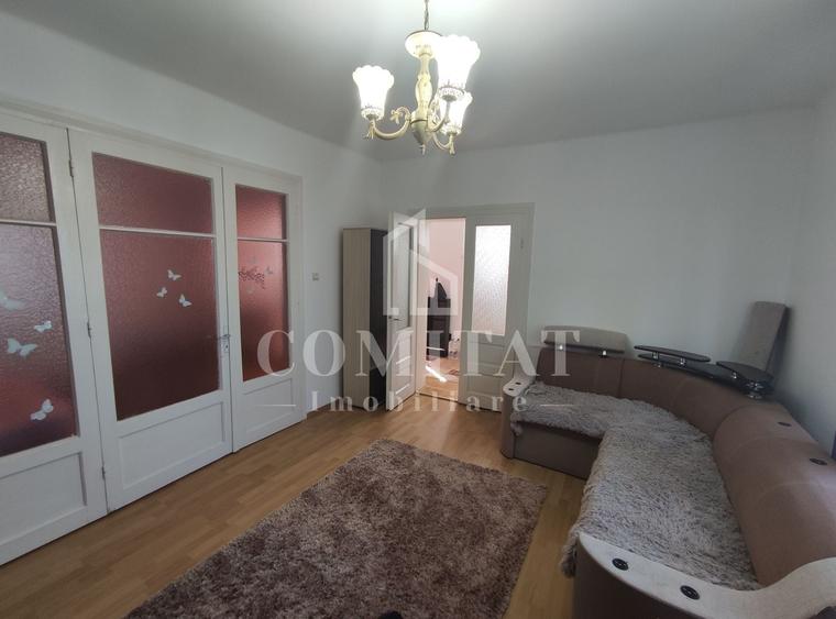 Apartament cu 3 camere decomandat, mobilat în Zorilor