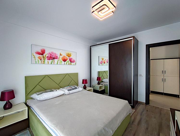 Apartament cu 2 camere decomandat în Tomis Plus