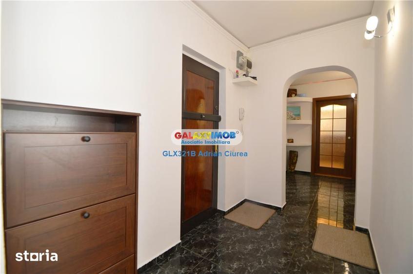 Apartament cu 4 camere, mobilat în Ștefan cel Mare