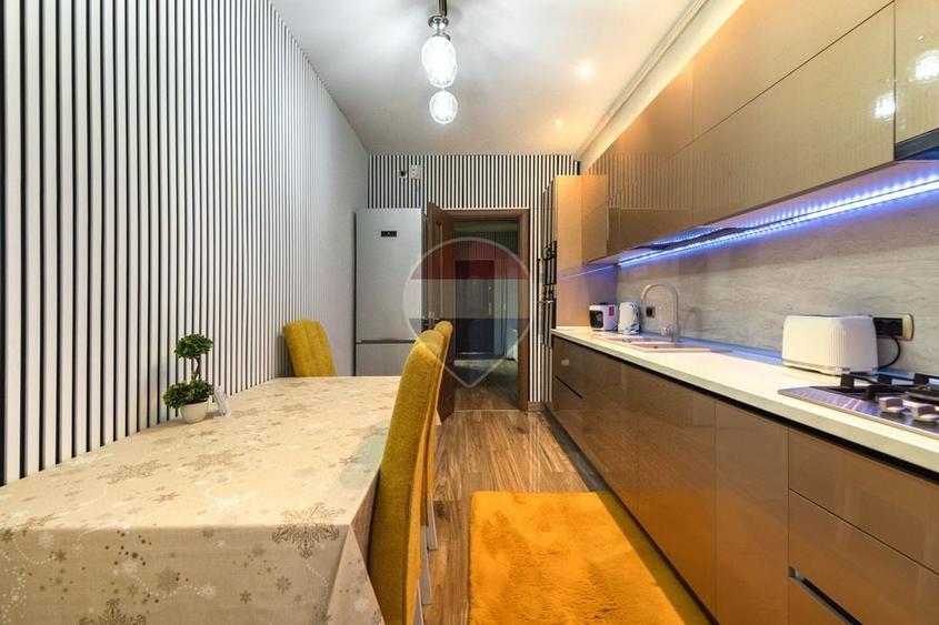Apartament cu 2 camere decomandat, mobilat în Tractorul