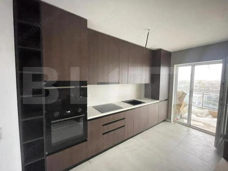 Apartament cu 3 camere decomandat, mobilat în Rovine