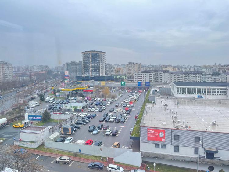 Garsonieră decomandată, mobilată în Mihai Bravu