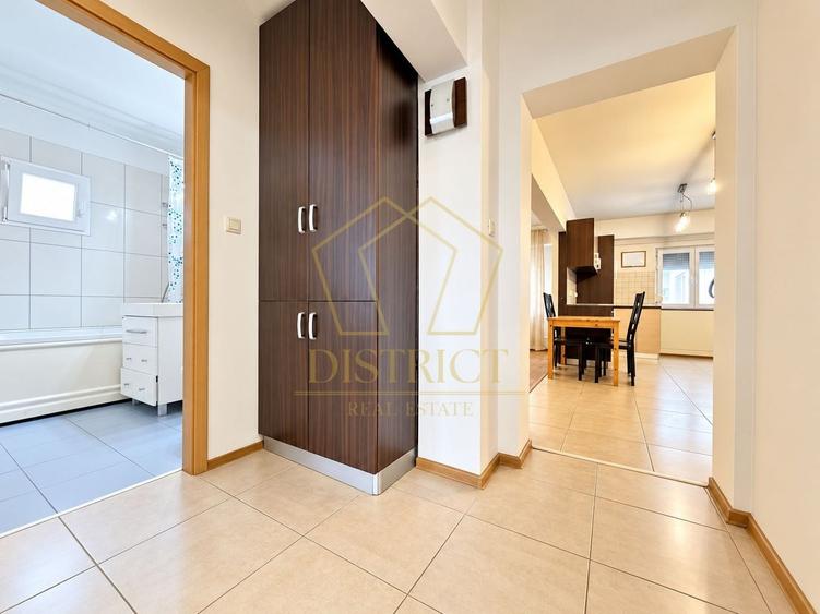 Apartament cu 3 camere decomandat, mobilat în Aradului