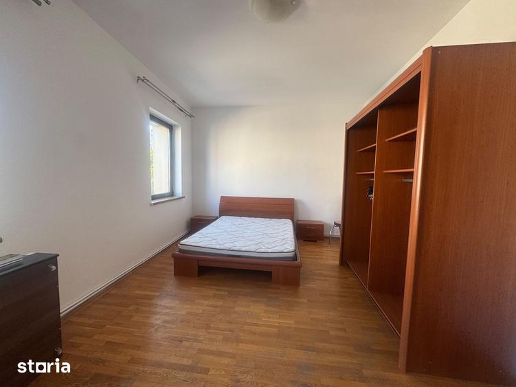 Apartament cu 3 camere decomandat în Centrul Civic
