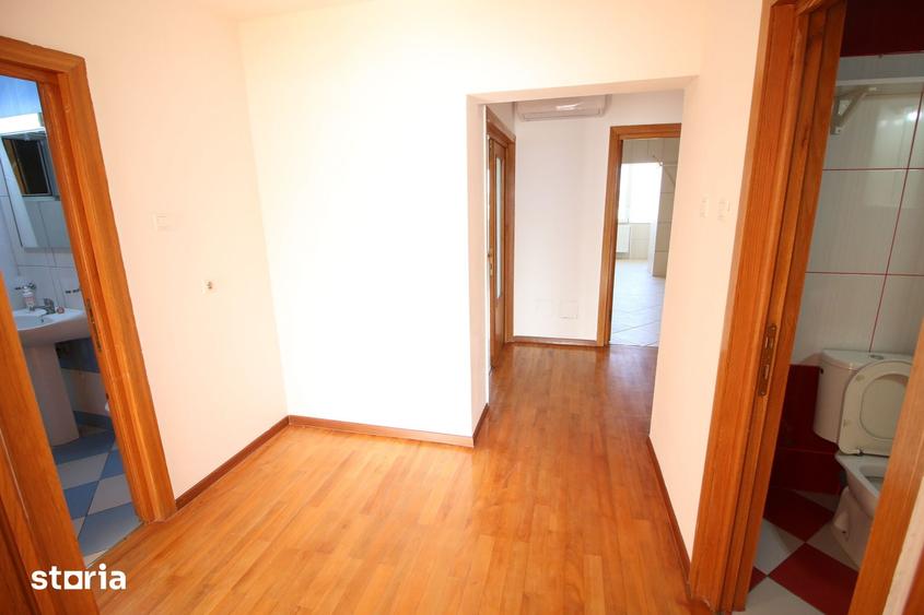 Apartament cu 3 camere decomandat în Faleză