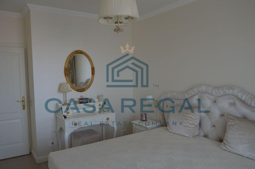 Apartament cu 3 camere semidecomandat, mobilat în Central