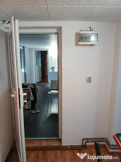 Casă cu 3 camere în Central