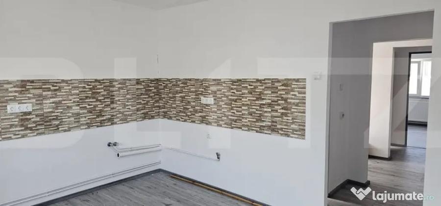 Apartament cu 3 camere decomandat în Semicentral