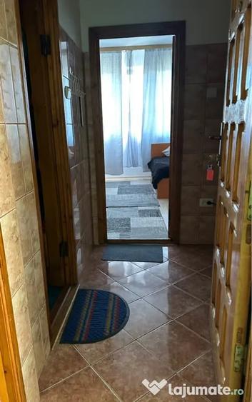 Garsonieră decomandată în Central