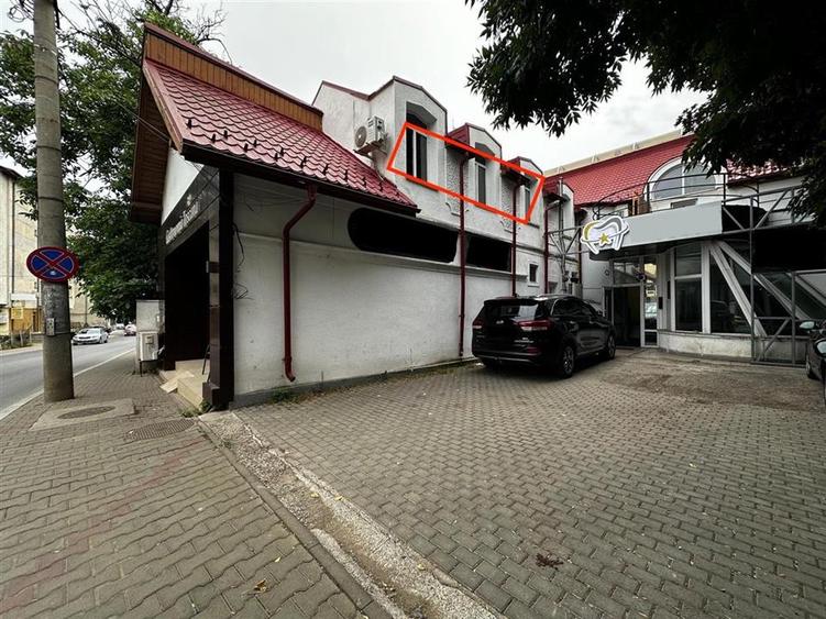 Birou, de 55 mp, în Central