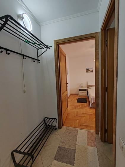 Apartament cu 2 camere decomandat, mobilat în Județean