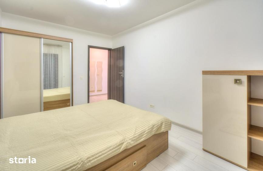 Apartament cu 3 camere semidecomandat în Drumul Taberei
