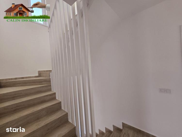 Casă cu 4 camere cu Teren 300 Mp în Ciurea